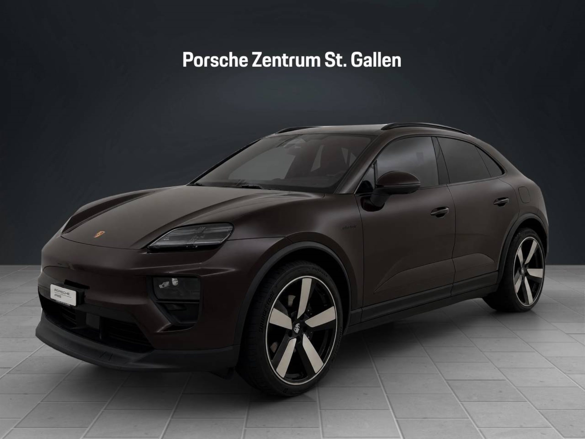 PORSCHE Macan 4-image-0