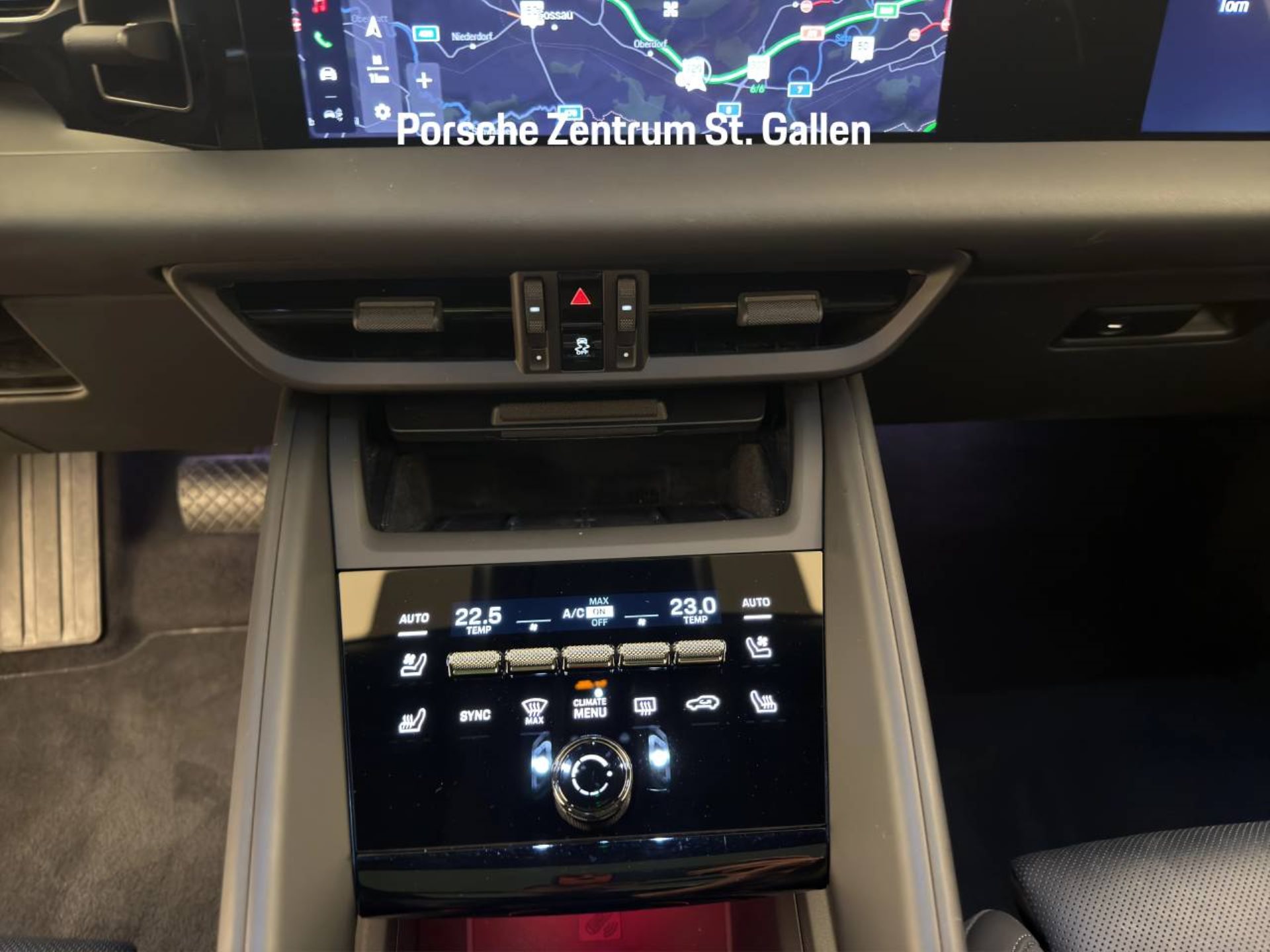 PORSCHE Macan 4-image-15