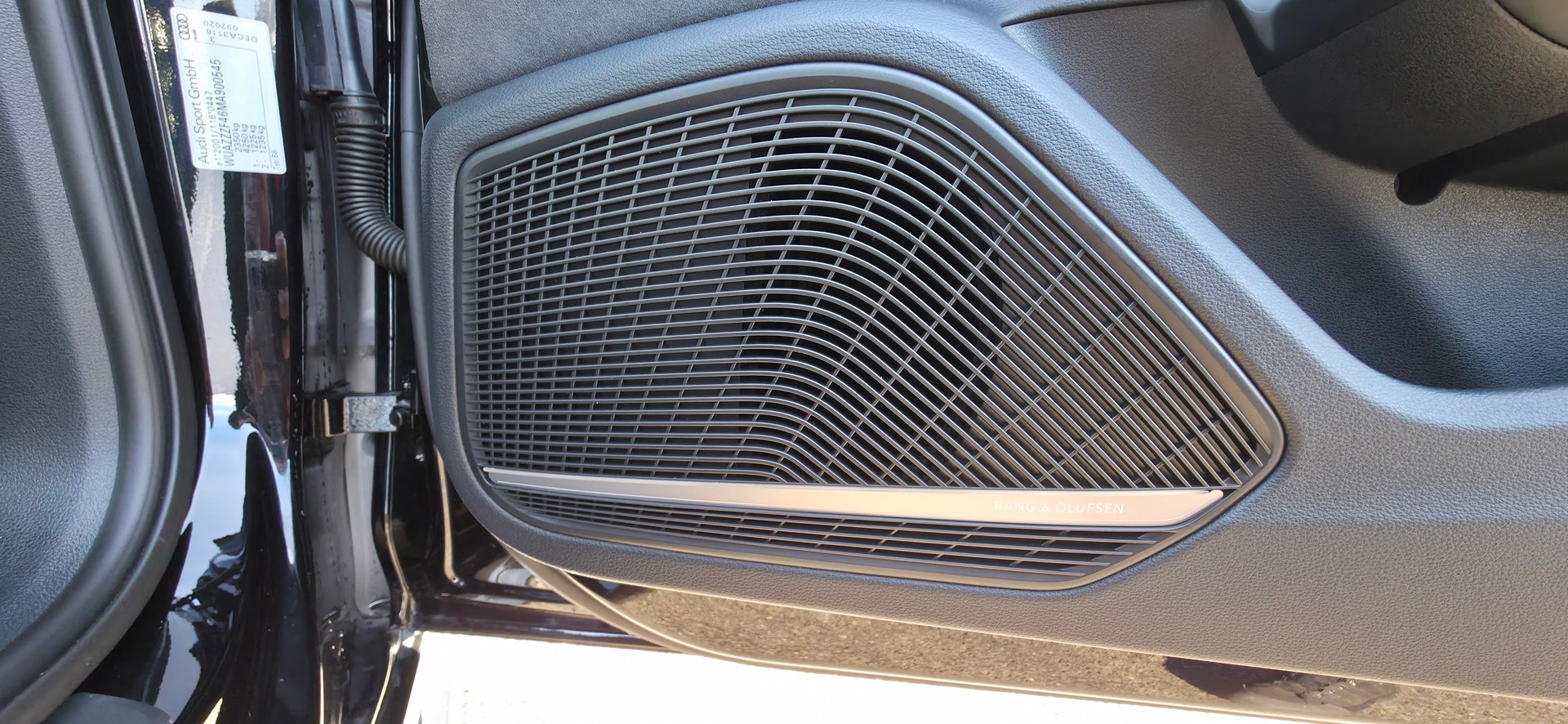 AUDI RS4 Avant quattro tiptronic-image-6