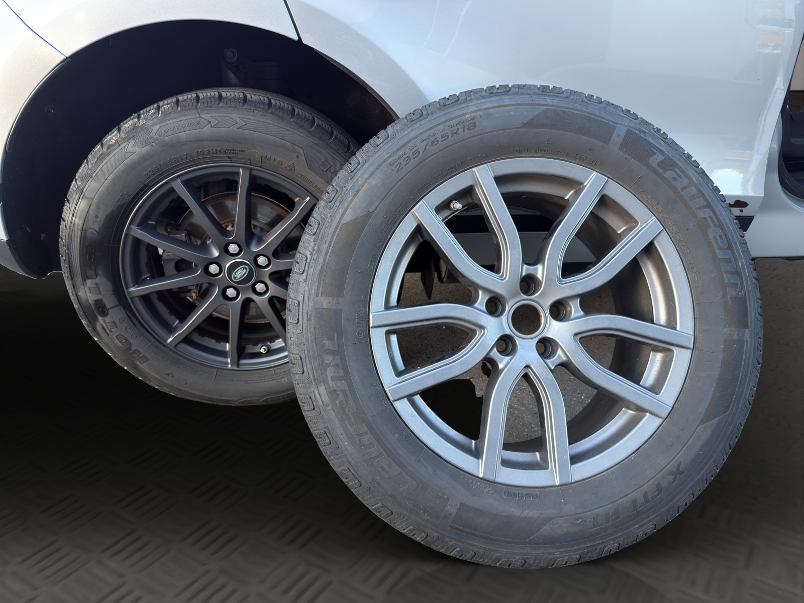 LAND ROVER Range Rover Evoque D 150 S AT9-image-20