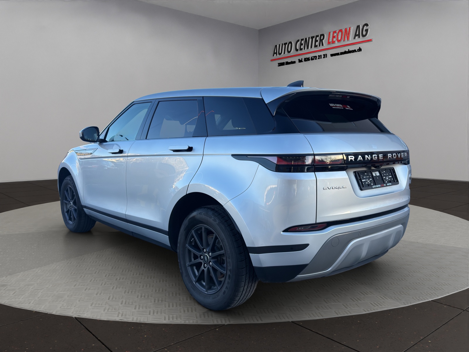 LAND ROVER Range Rover Evoque D 150 S AT9-image-3