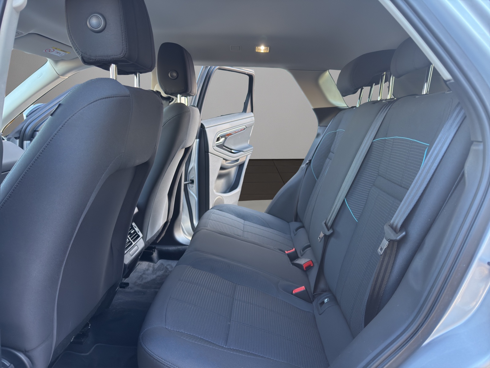 LAND ROVER Range Rover Evoque D 150 S AT9-image-12