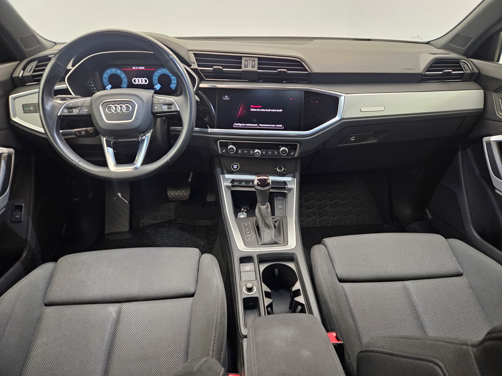AUDI Q3 Sportback 40 TFSI S line quattro S-tronic-image-9