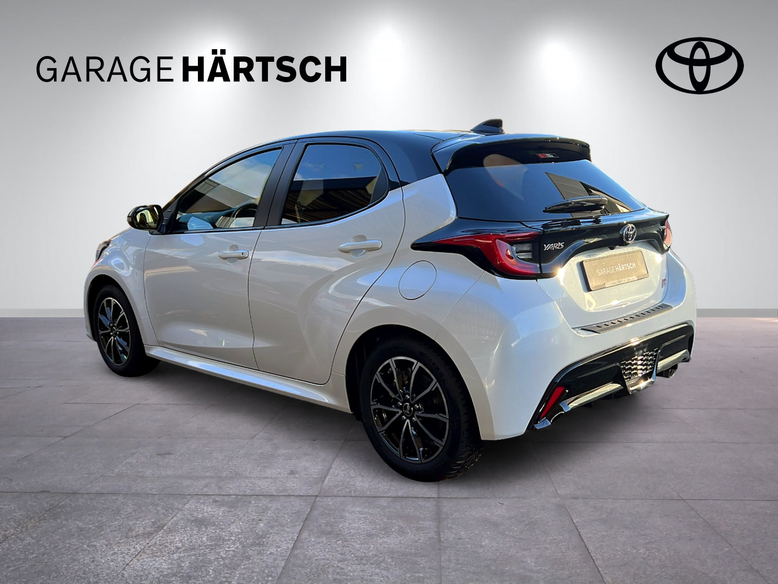 TOYOTA Yaris 1.5 VVT-i HSD GR Sport-image-3