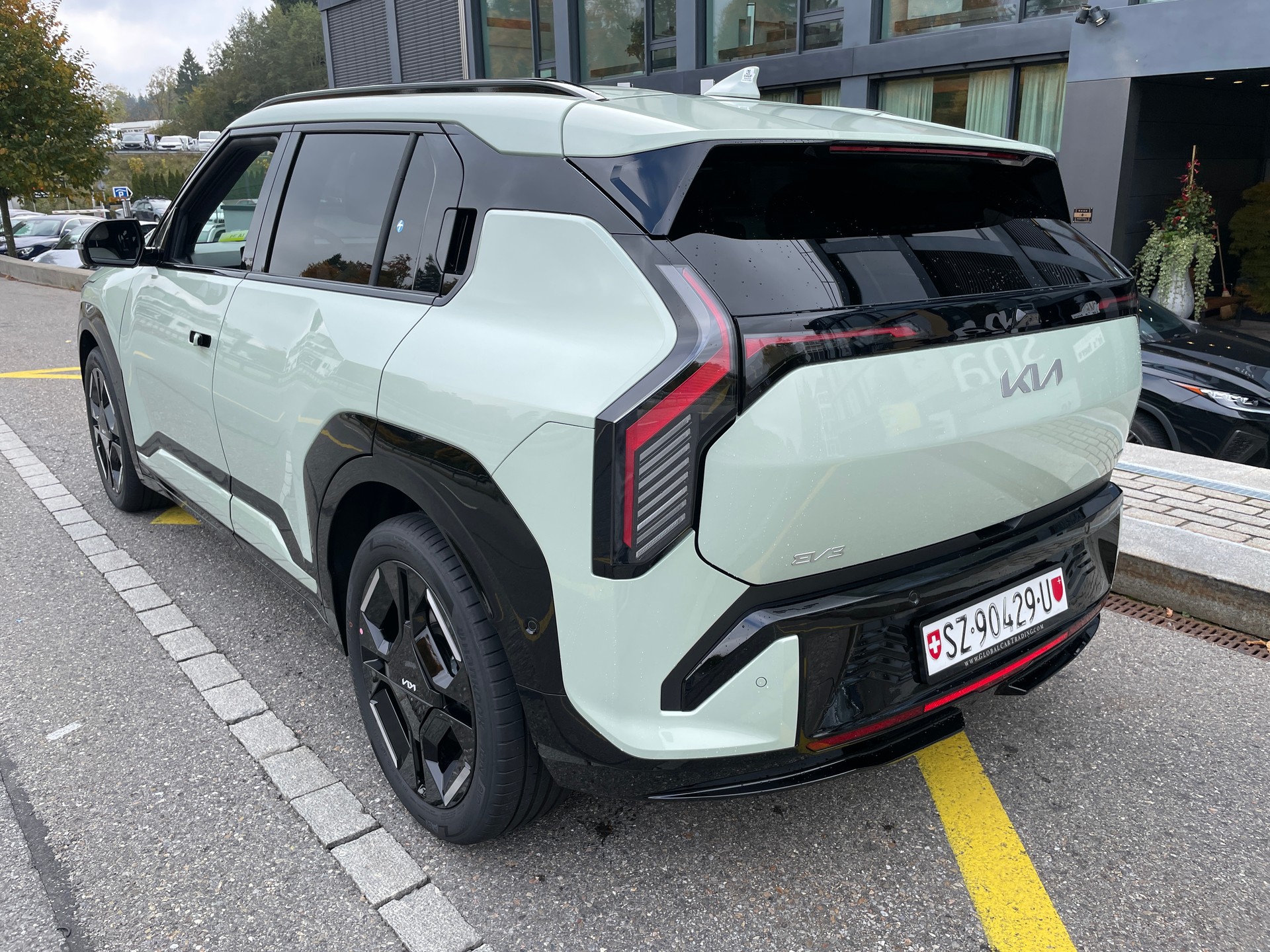 KIA EV3 81,4 kWh GT-Line-image-9