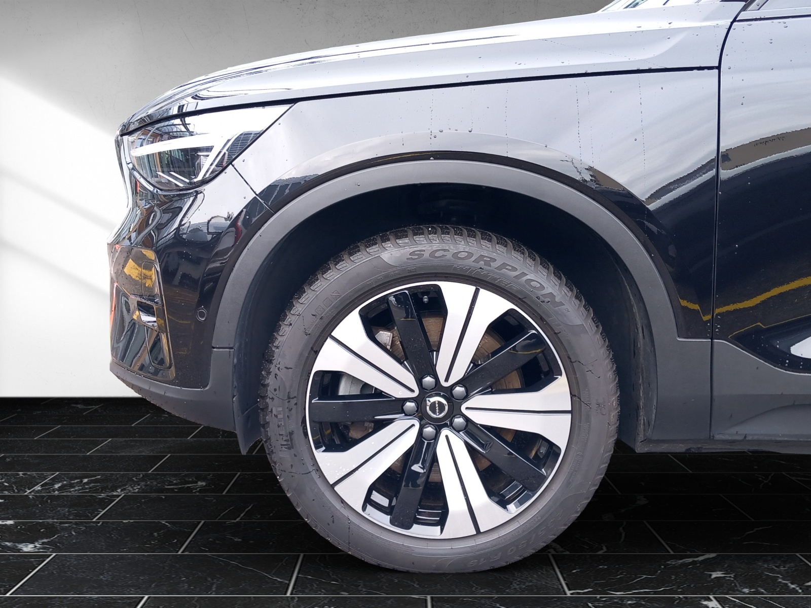 VOLVO C40 P8 Twin Recharge Ultimate AWD-image-9