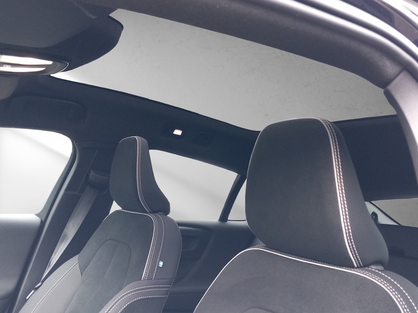 VOLVO C40 P8 Twin Recharge Ultimate AWD-image-21