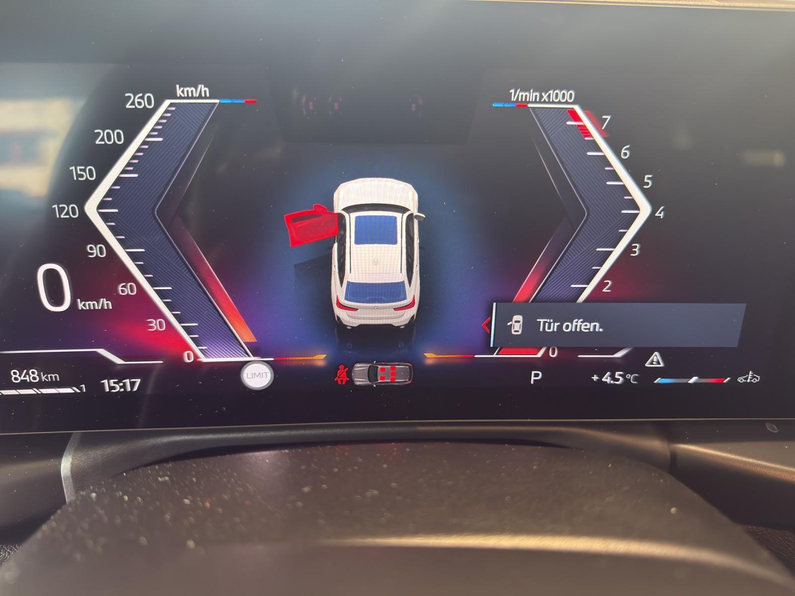 BMW 330i xDrive Touring M Sportpaket-image-11