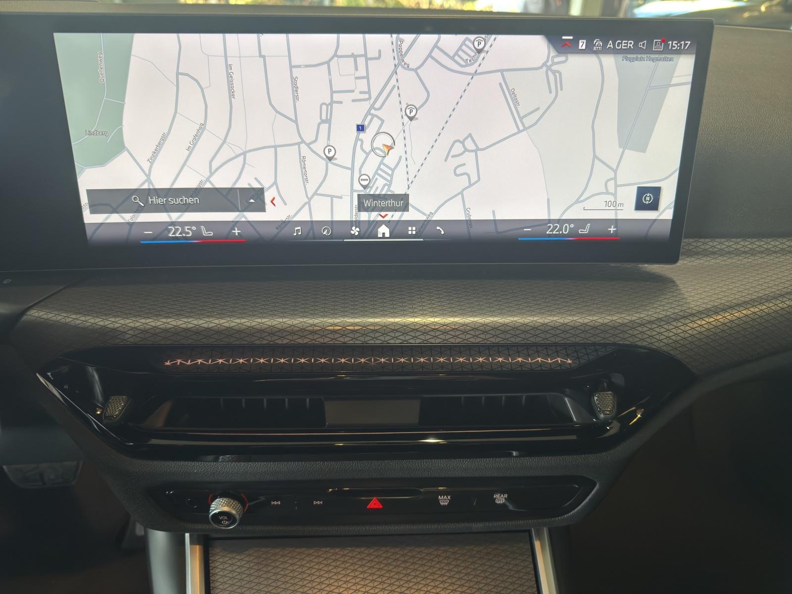 BMW 330i xDrive Touring M Sportpaket-image-12