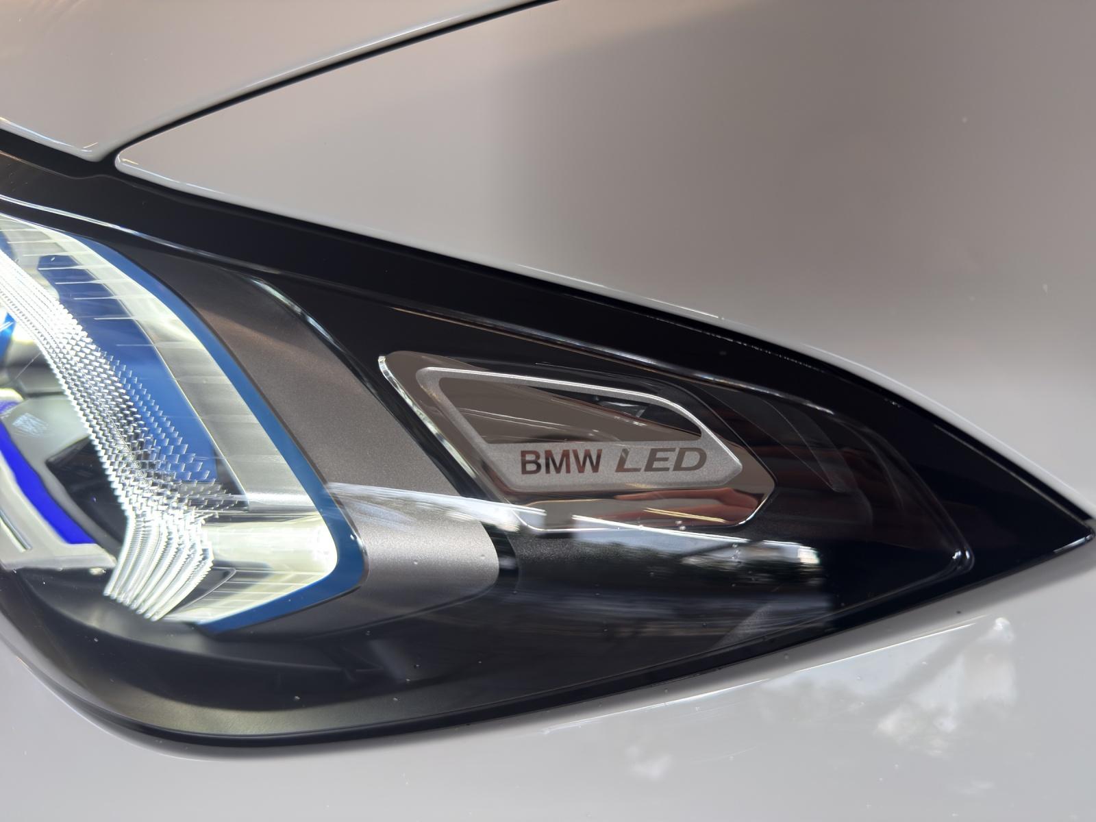 BMW 330i xDrive Touring M Sportpaket-image-21