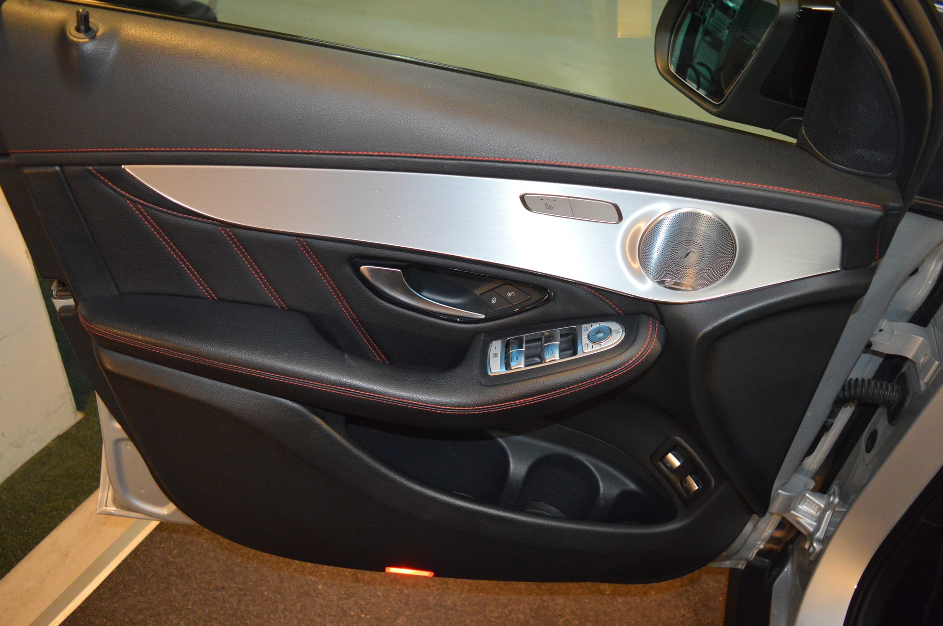 MERCEDES-BENZ GLC 43 AMG 4Matic 9G-Tronic-image-28