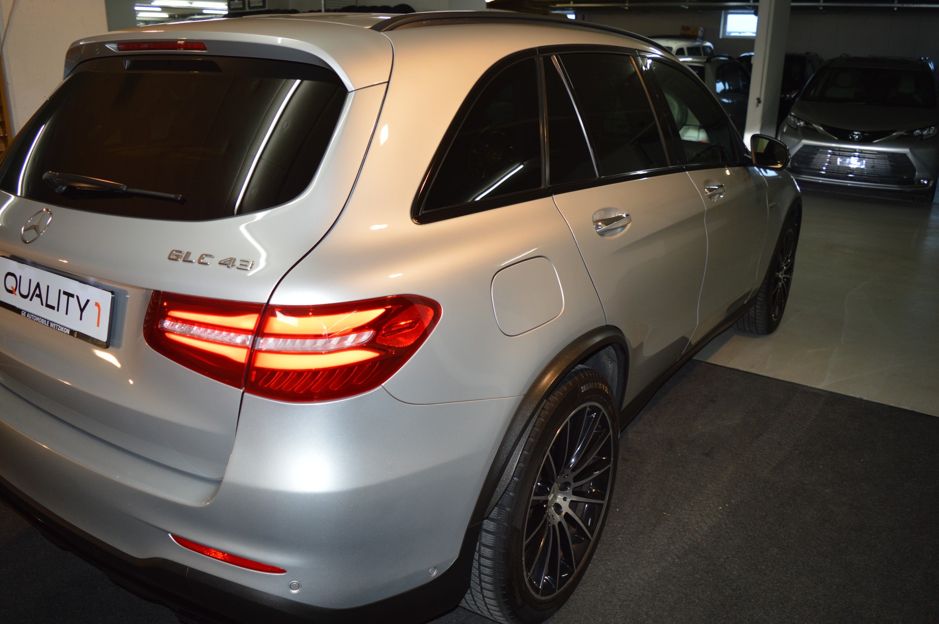 MERCEDES-BENZ GLC 43 AMG 4Matic 9G-Tronic-image-8