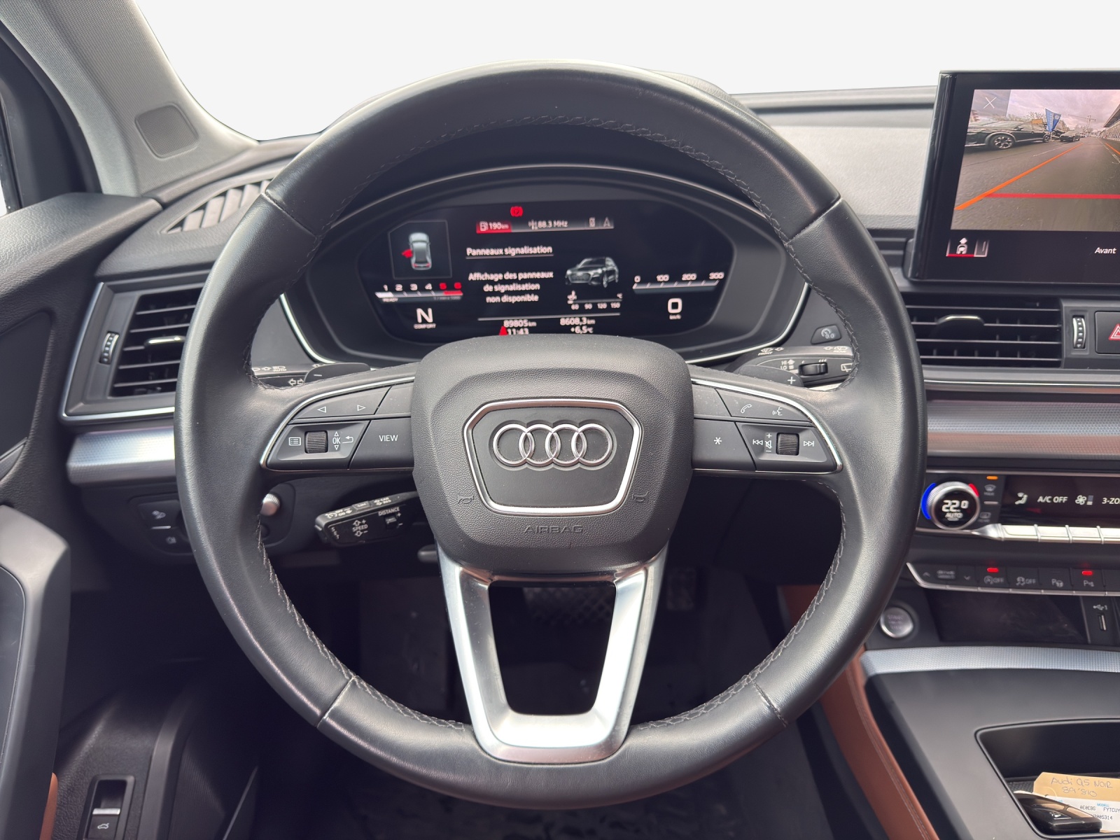 AUDI Q5 Sportback 40 TDI Blackedition quattro S-tronic-image-9
