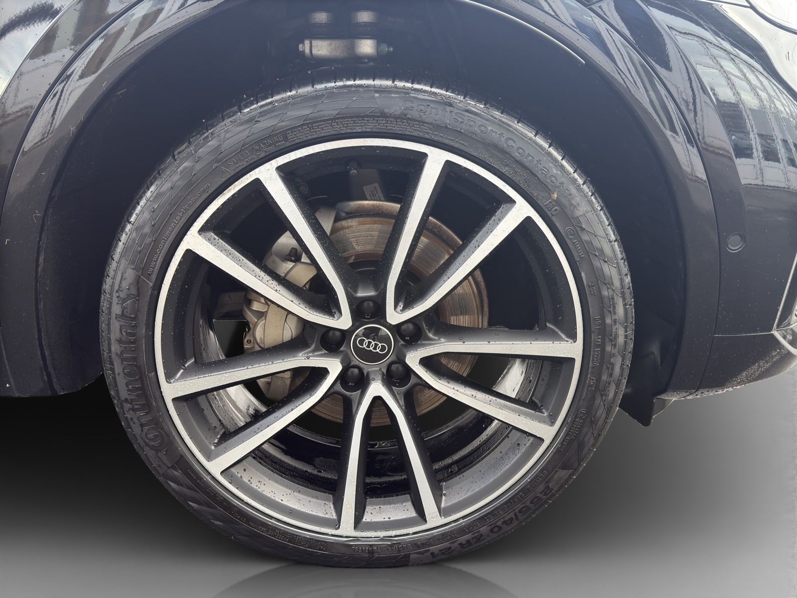 AUDI Q5 Sportback 40 TDI Blackedition quattro S-tronic-image-13