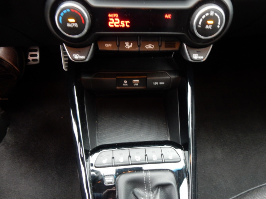 KIA Stonic 1.0 T-GDi-image-11