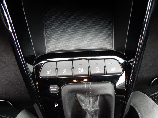KIA Stonic 1.0 T-GDi-image-10