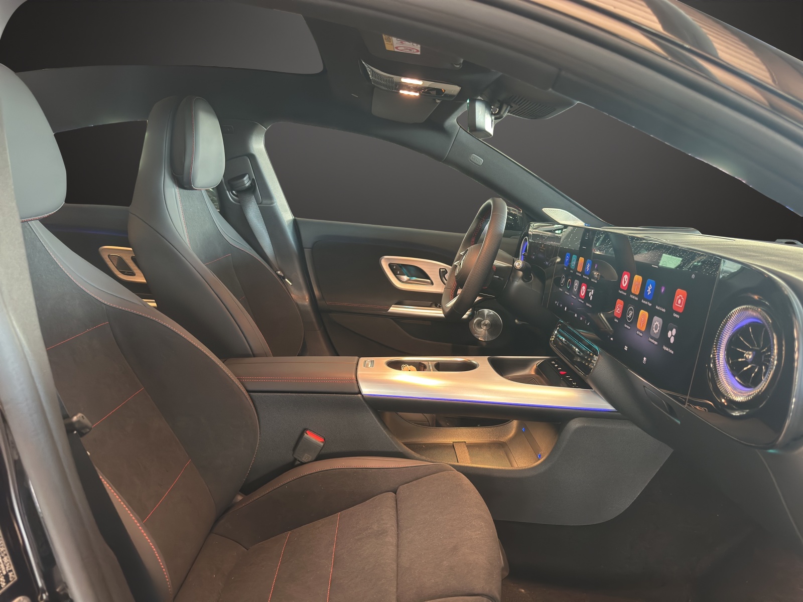 MERCEDES-BENZ CLA 220 8G-DCT 4Matic AMG Line-image-10