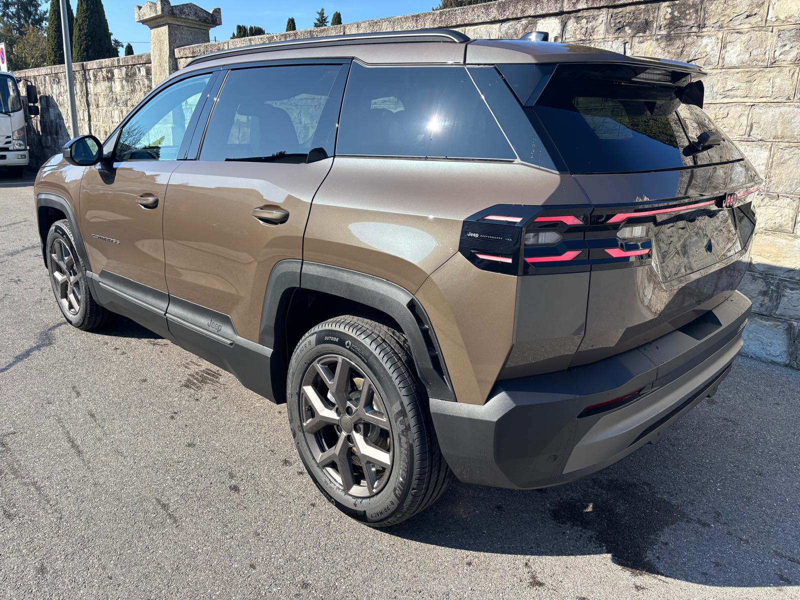 JEEP Compass 1.2 T e-Hybrid First Edition-image-2