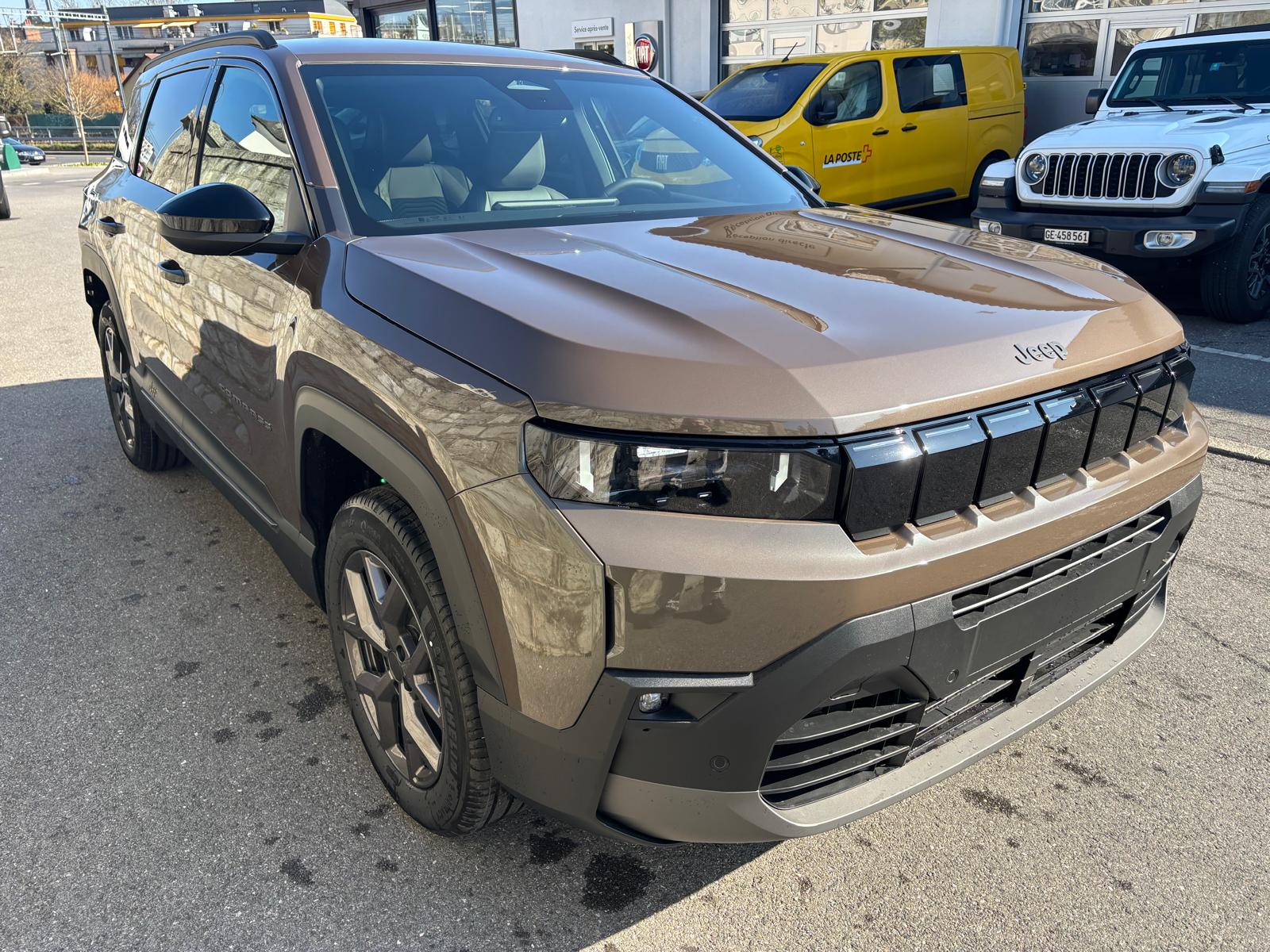 JEEP Compass 1.2 T e-Hybrid First Edition-image-4