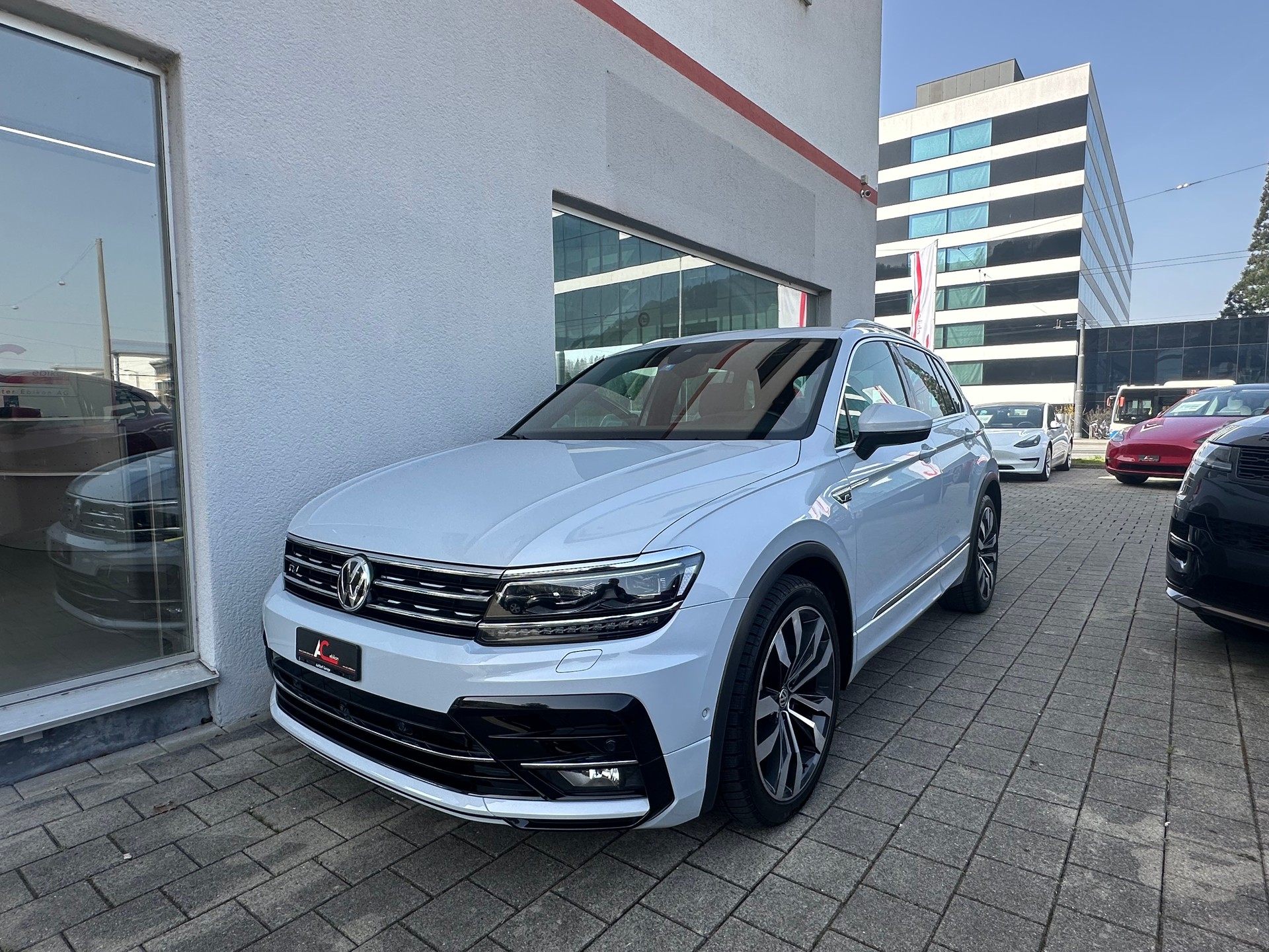 VW Tiguan 2.0TSI R-Line 4Motion DSG