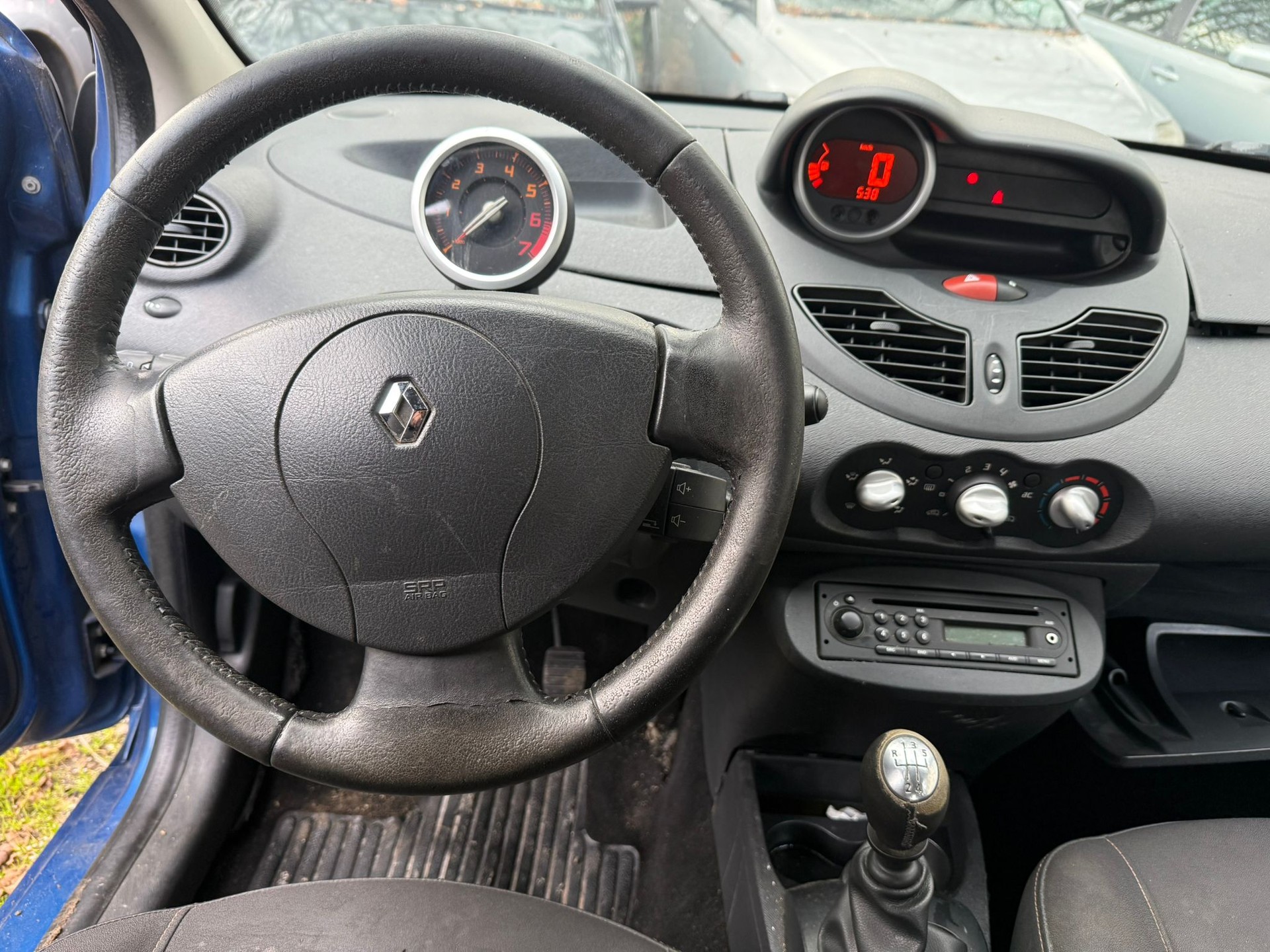 RENAULT Twingo 1.2 16V Dynamique-image-6