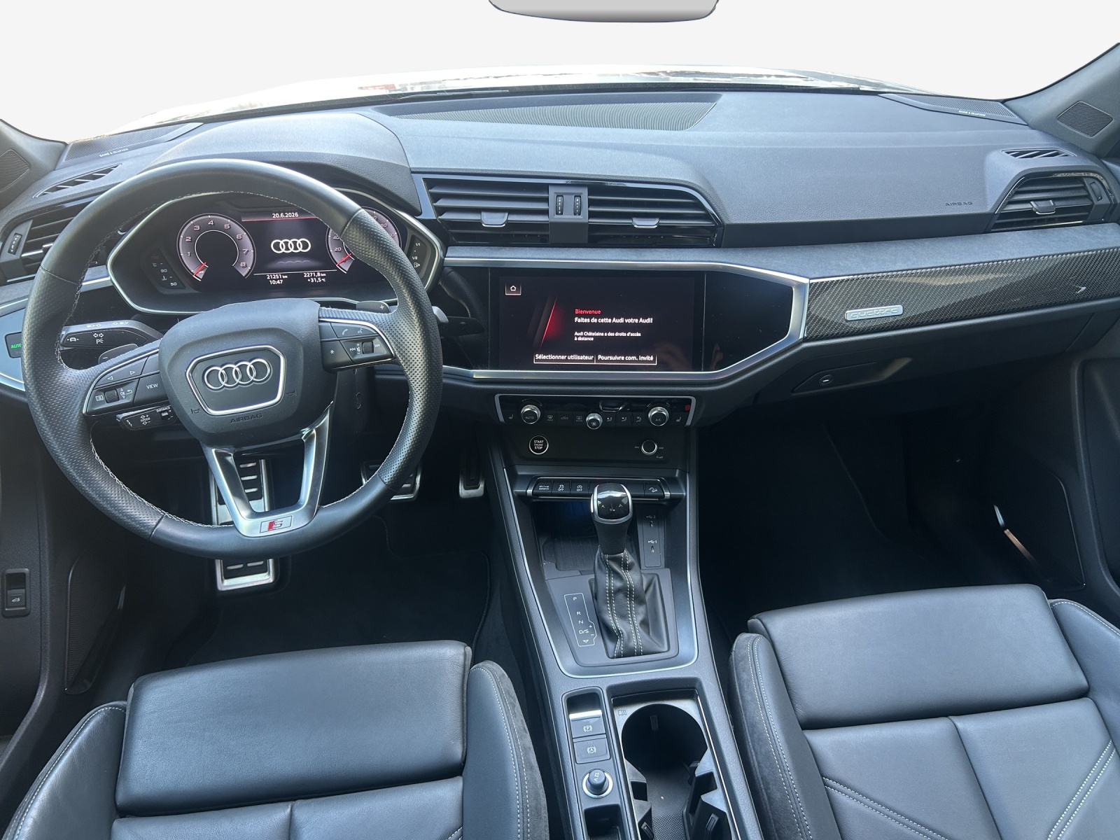AUDI Q3 Sportback 45 TFSI S line quattro S-tronic-image-8