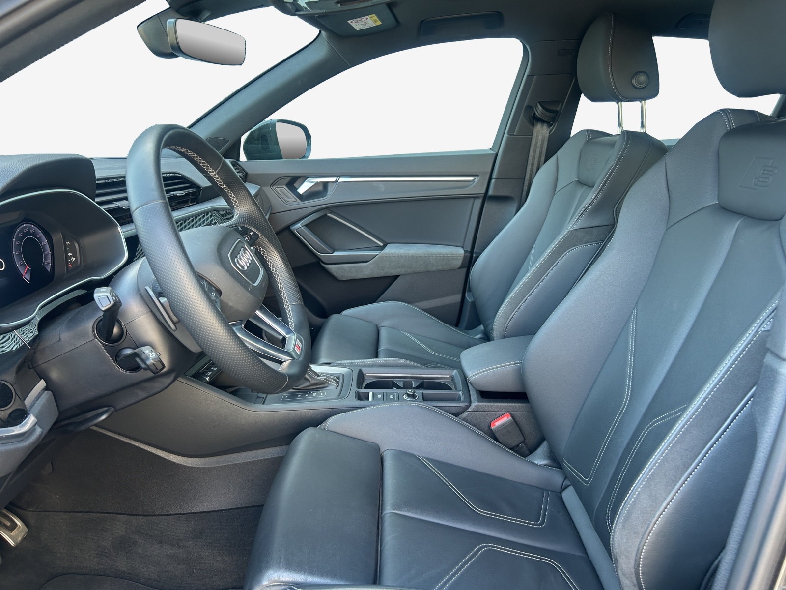 AUDI Q3 Sportback 45 TFSI S line quattro S-tronic-image-7