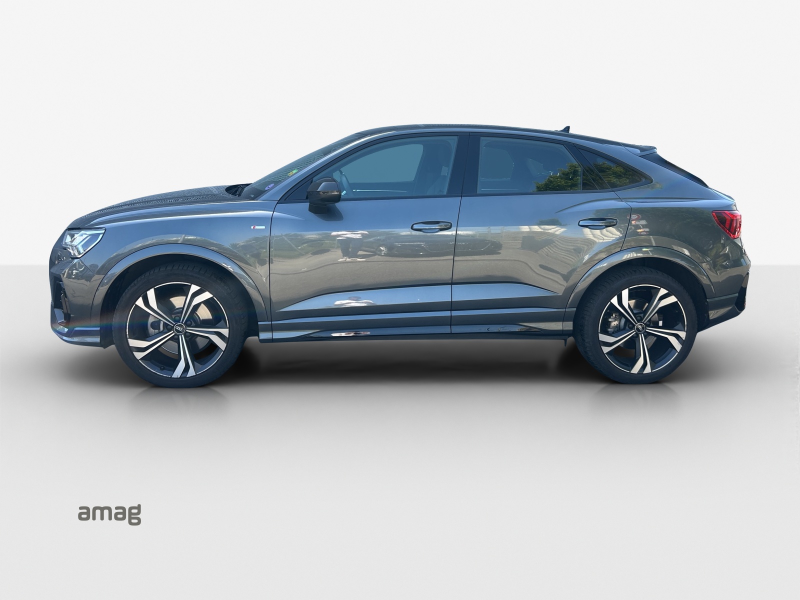 AUDI Q3 Sportback 45 TFSI S line quattro S-tronic-image-1