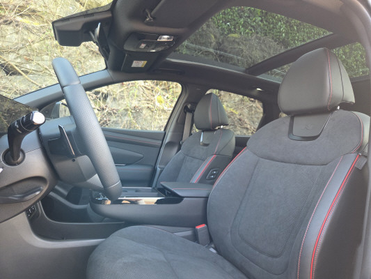 HYUNDAI Tucson 1.6 HEV N-Line 4WD-image-6