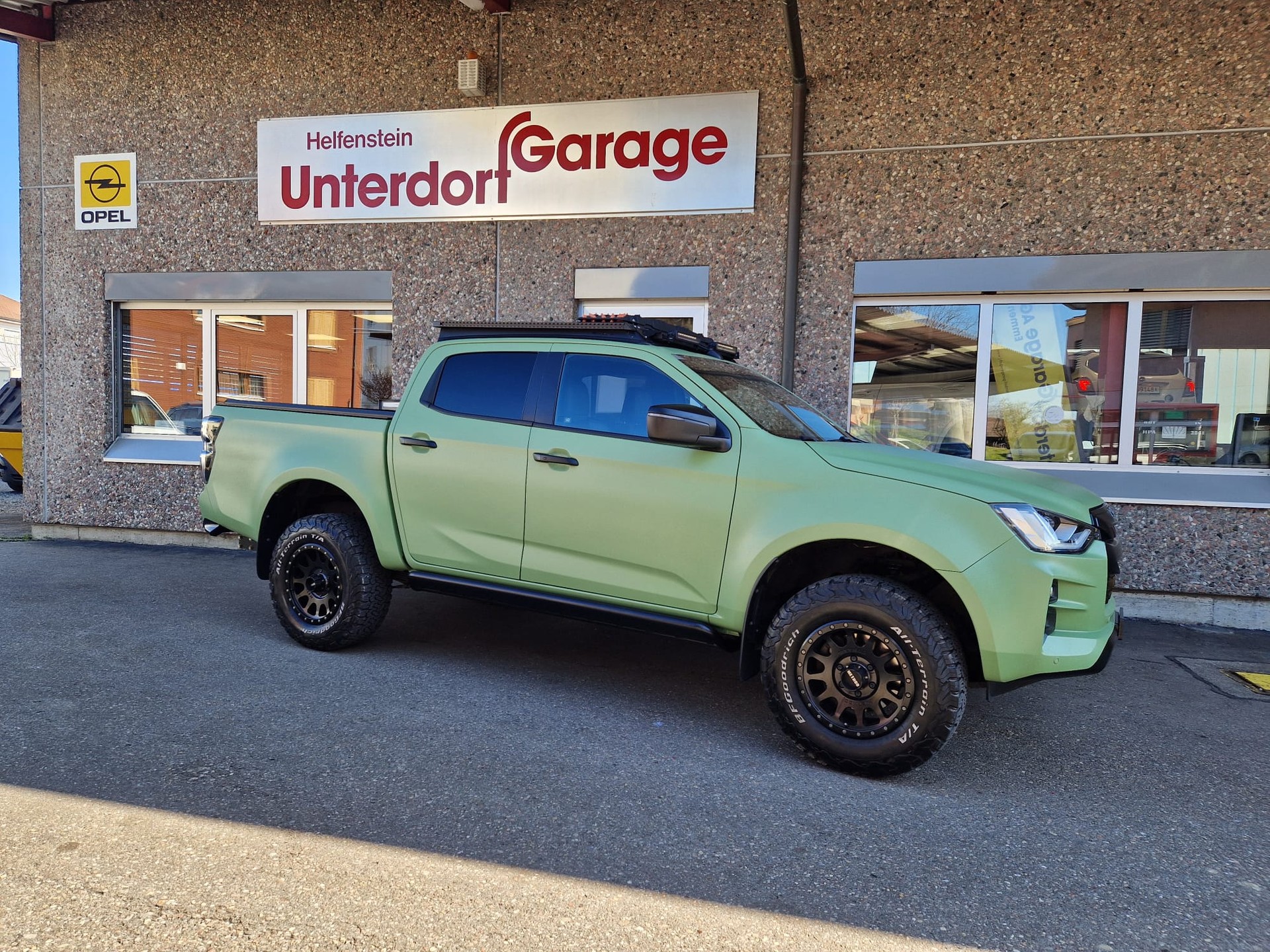 ISUZU D-MAX 1.9 CrewCab N60FF 4x4 AT-image-1