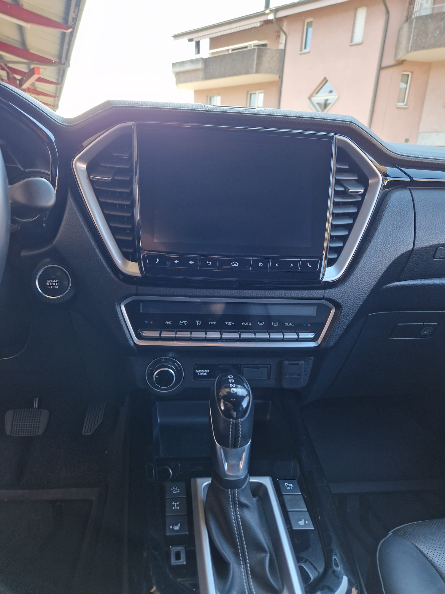 ISUZU D-MAX 1.9 CrewCab N60FF 4x4 AT-image-8
