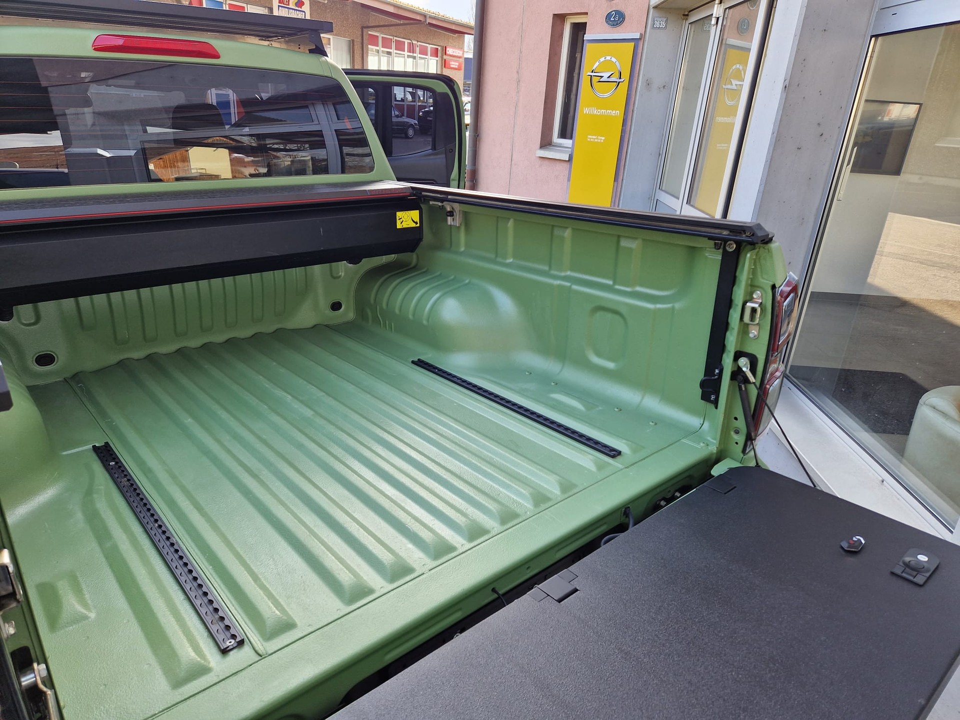 ISUZU D-MAX 1.9 CrewCab N60FF 4x4 AT-image-3