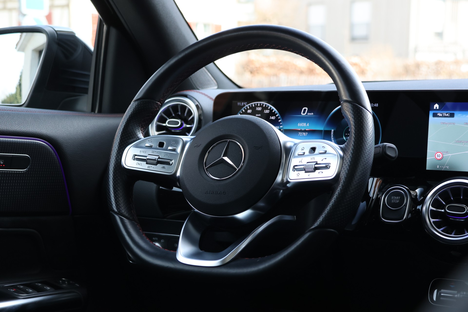 MERCEDES-BENZ EQA 300 AMG Line 4Matic (CH)-image-15