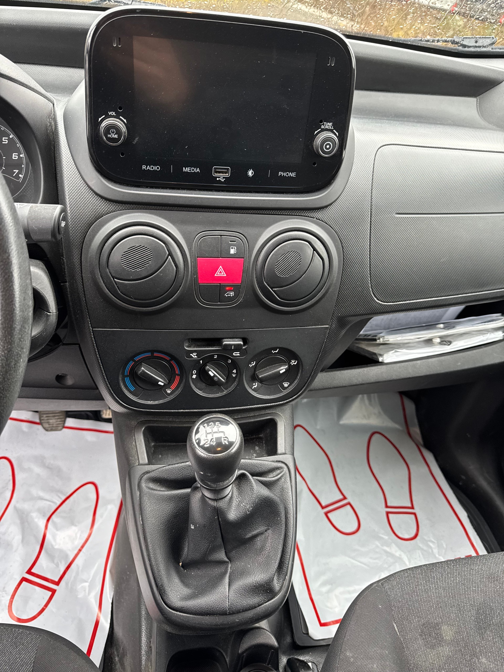 FIAT Fiorino 1.4 8V Natural Power Base-image-8