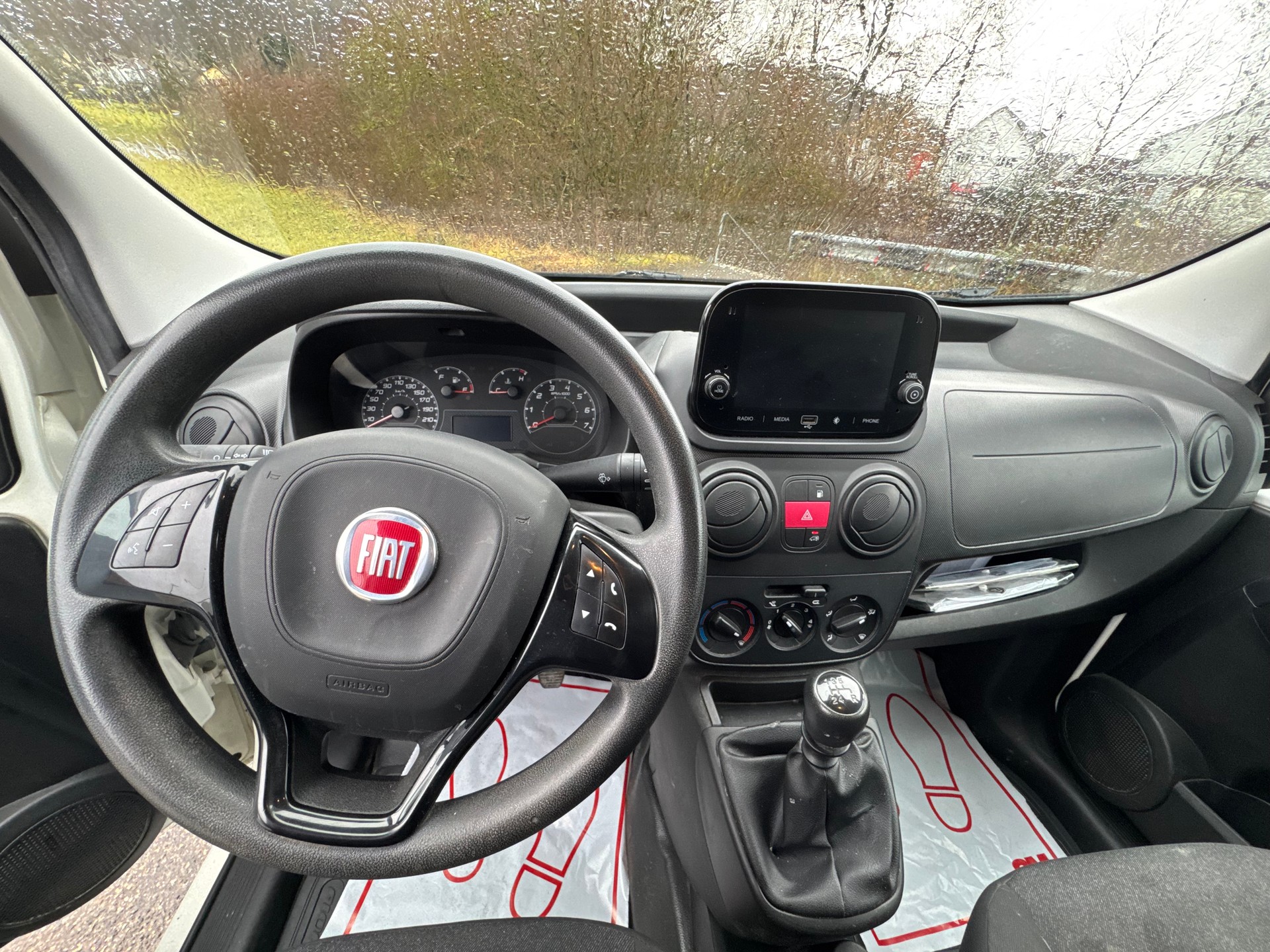 FIAT Fiorino 1.4 8V Natural Power Base-image-7