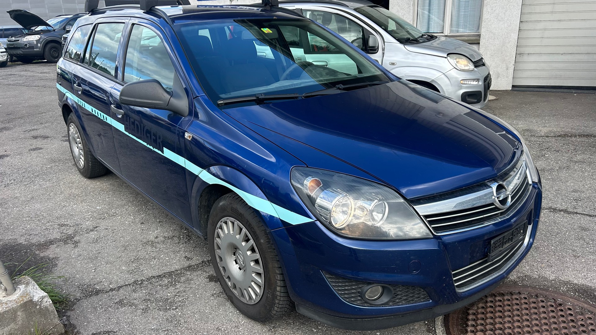 OPEL Astra Caravan 1.6i 16V Anniversary Edition-image-1