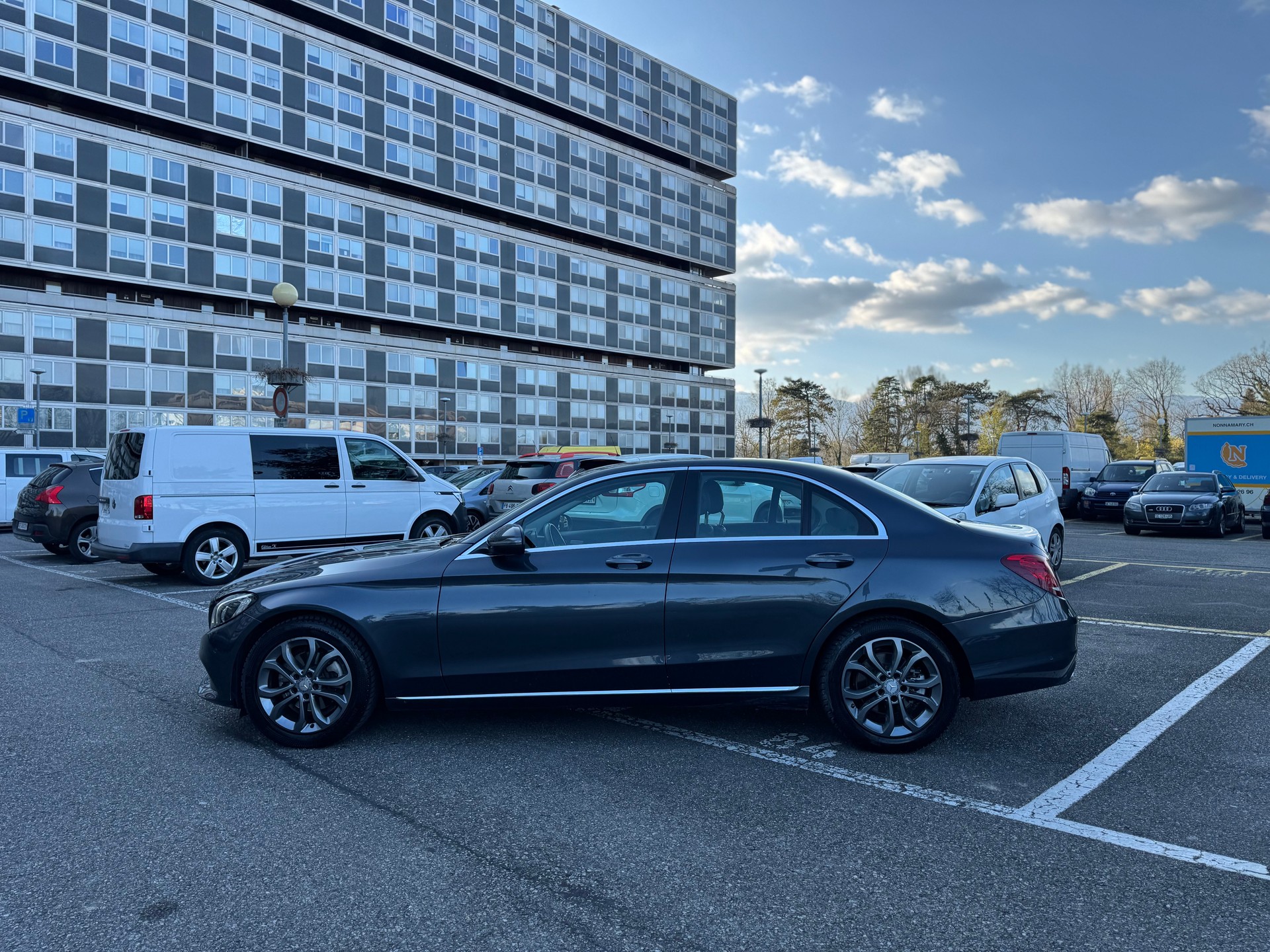 MERCEDES-BENZ C 180 Avantgarde 7G-Tronic-image-6