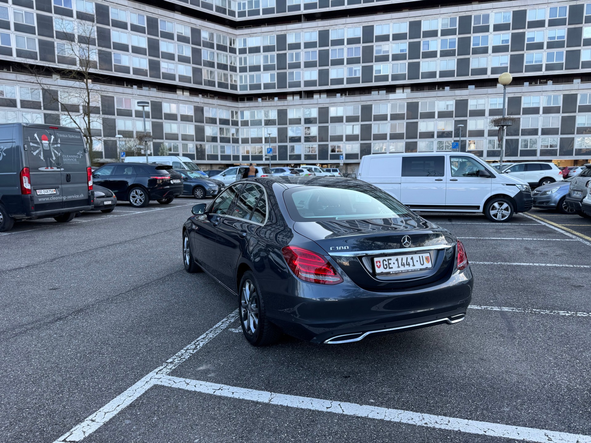 MERCEDES-BENZ C 180 Avantgarde 7G-Tronic-image-9