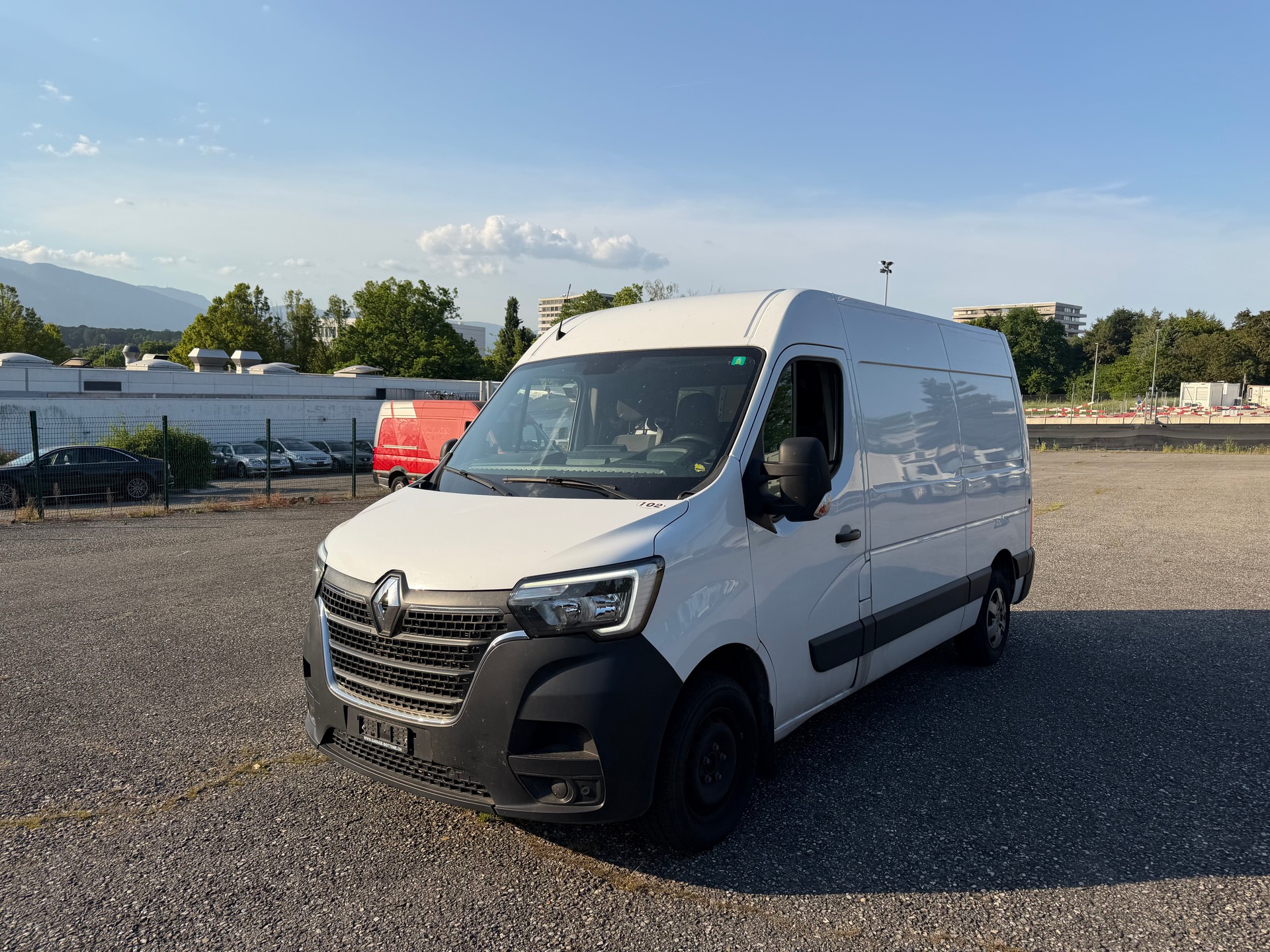 RENAULT Master T33 2.3dCi 135 L2H2 3 places