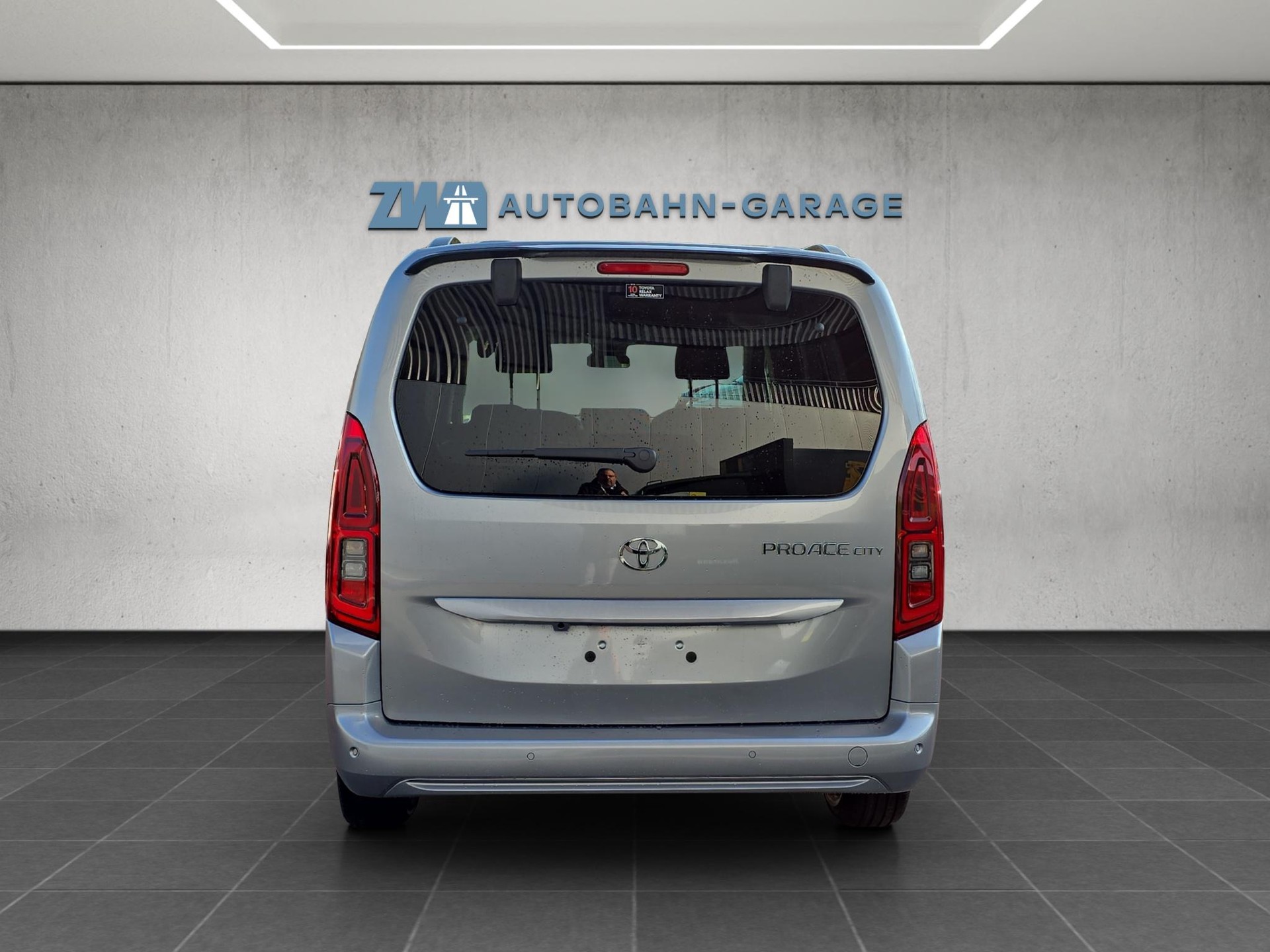 TOYOTA Proace City Verso L2 1.5 HDi 130 Trend-image-3