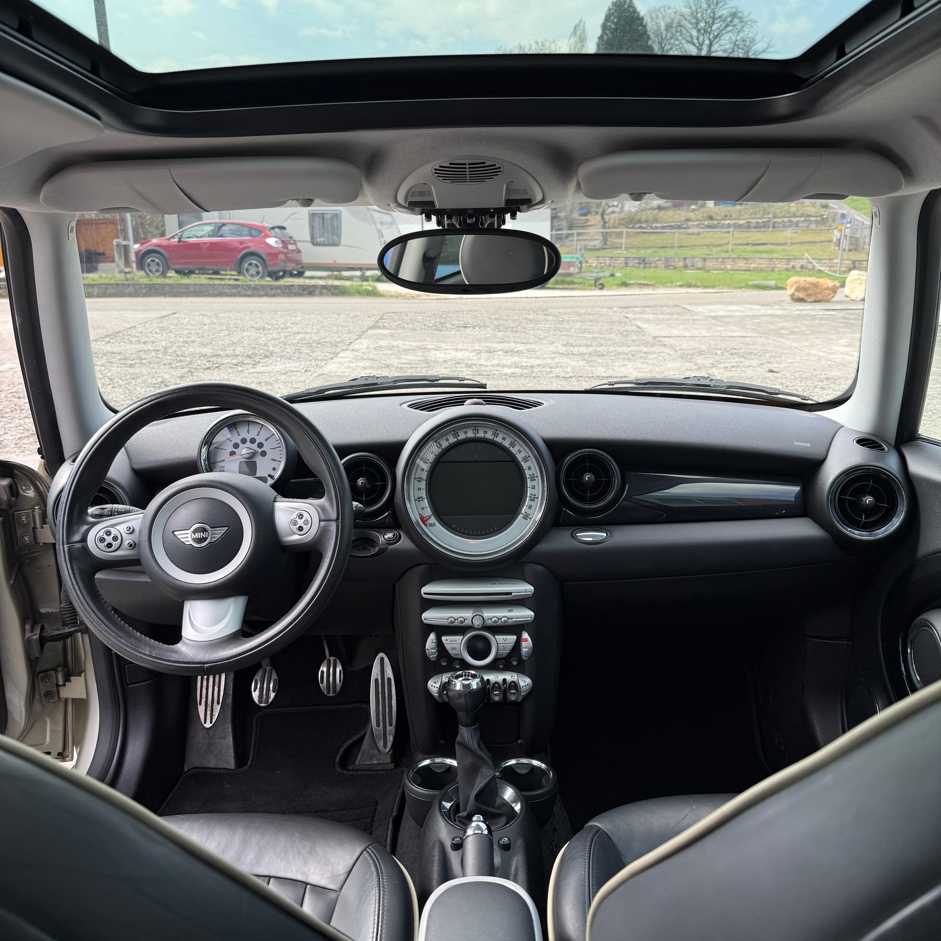MINI Cooper S-image-9