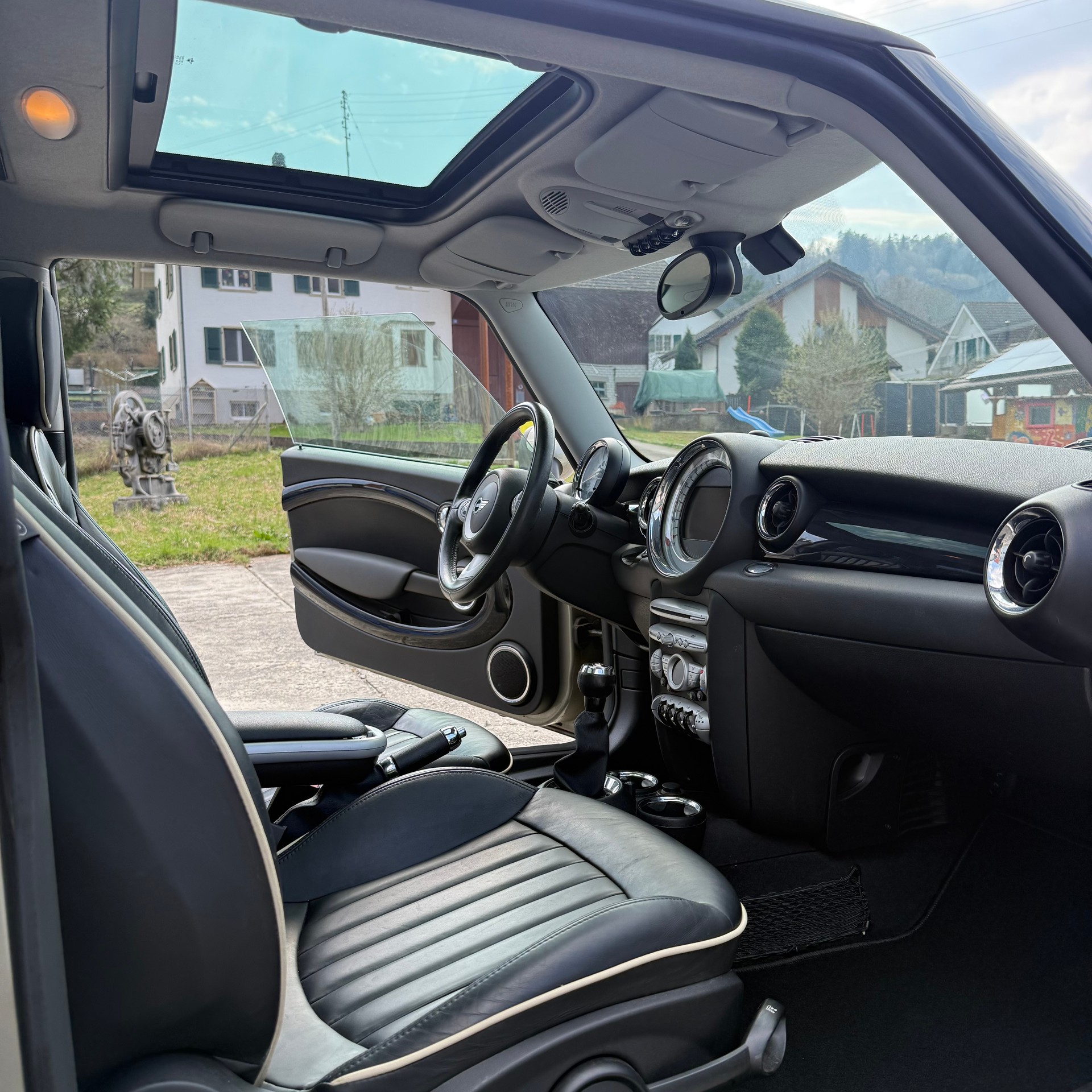 MINI Cooper S-image-10
