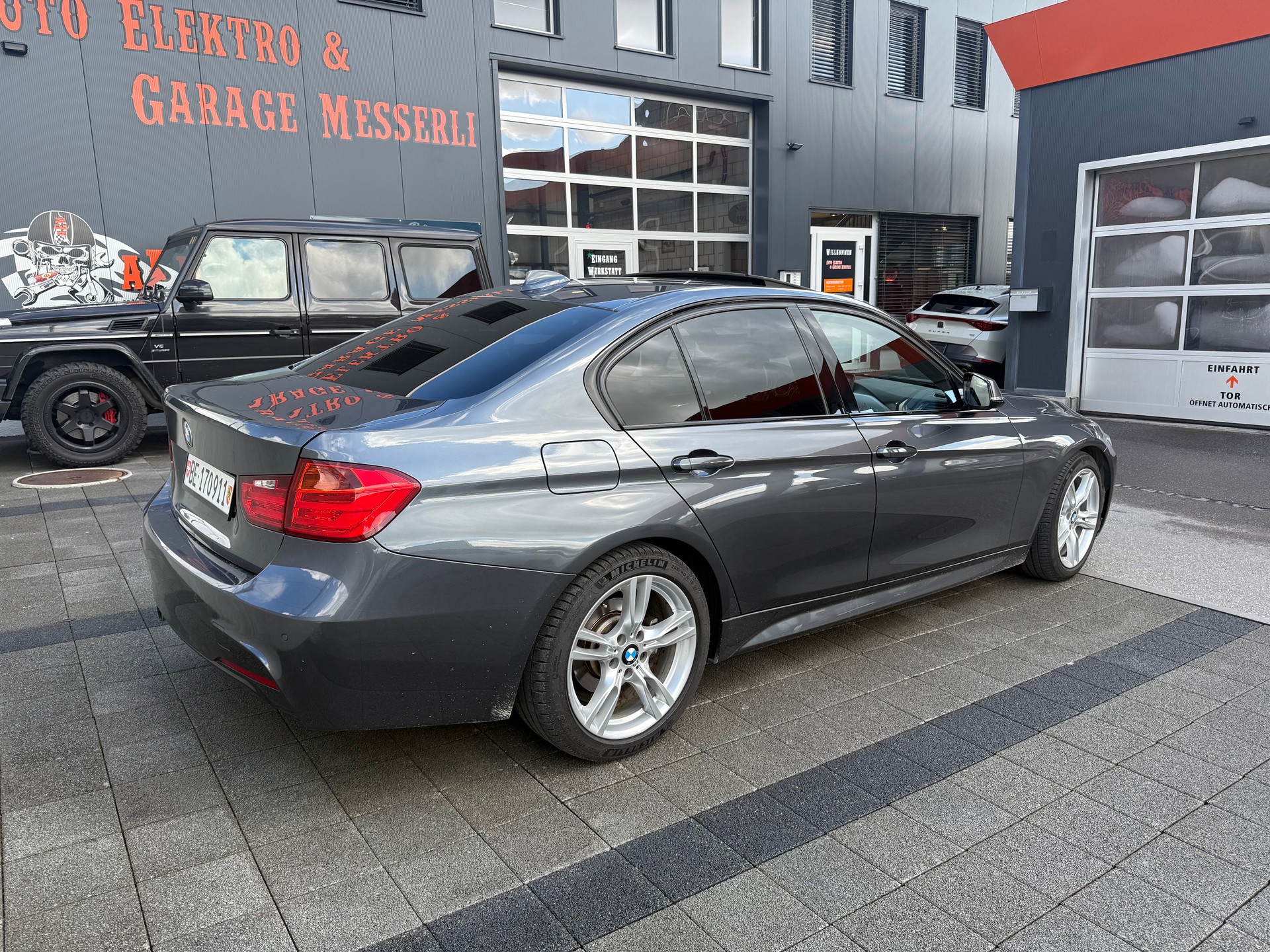 BMW 328i xDrive Sport Line Steptronic-image-2