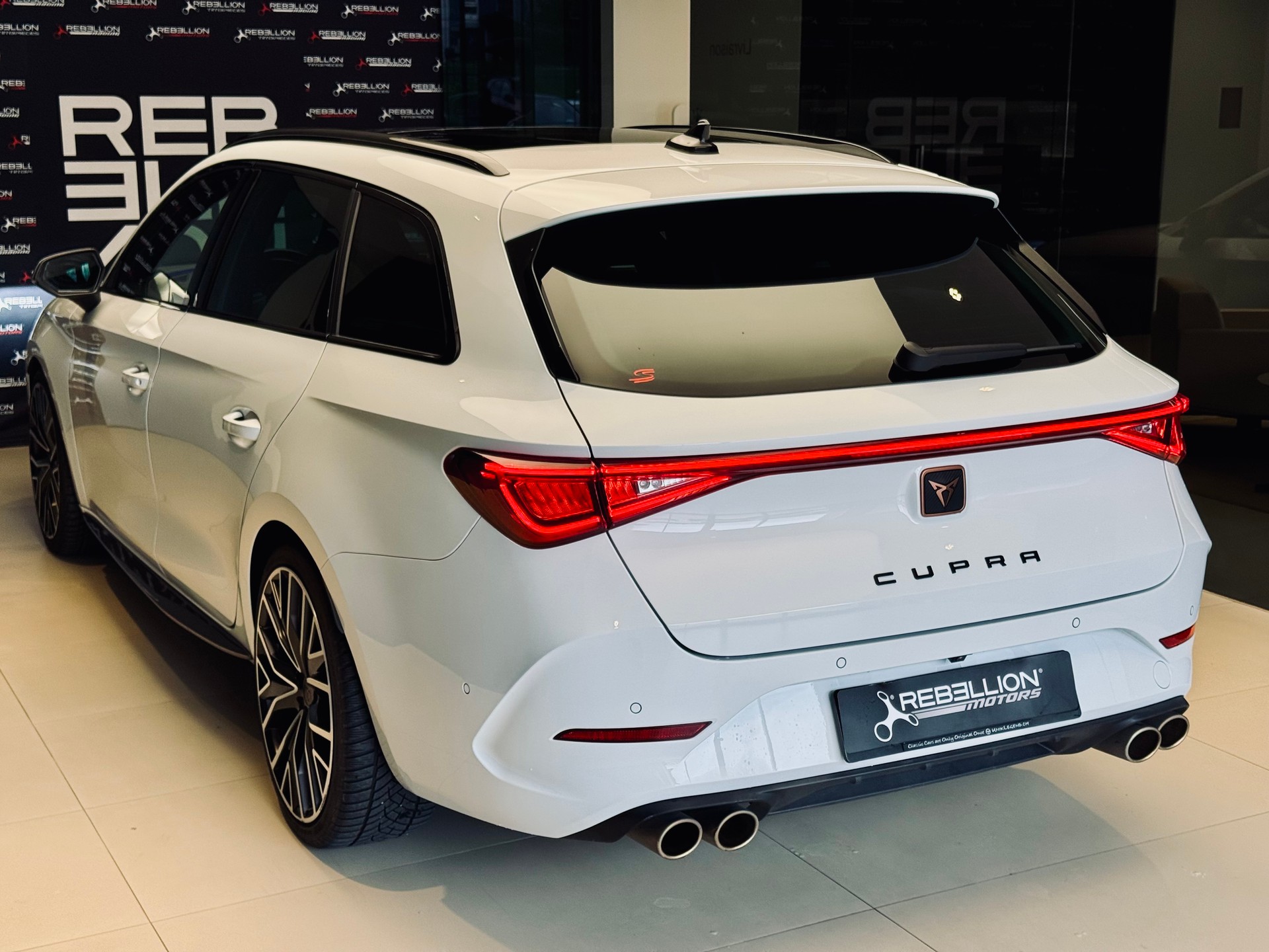 CUPRA LEON ST 2.0 TSI DSG-image-6