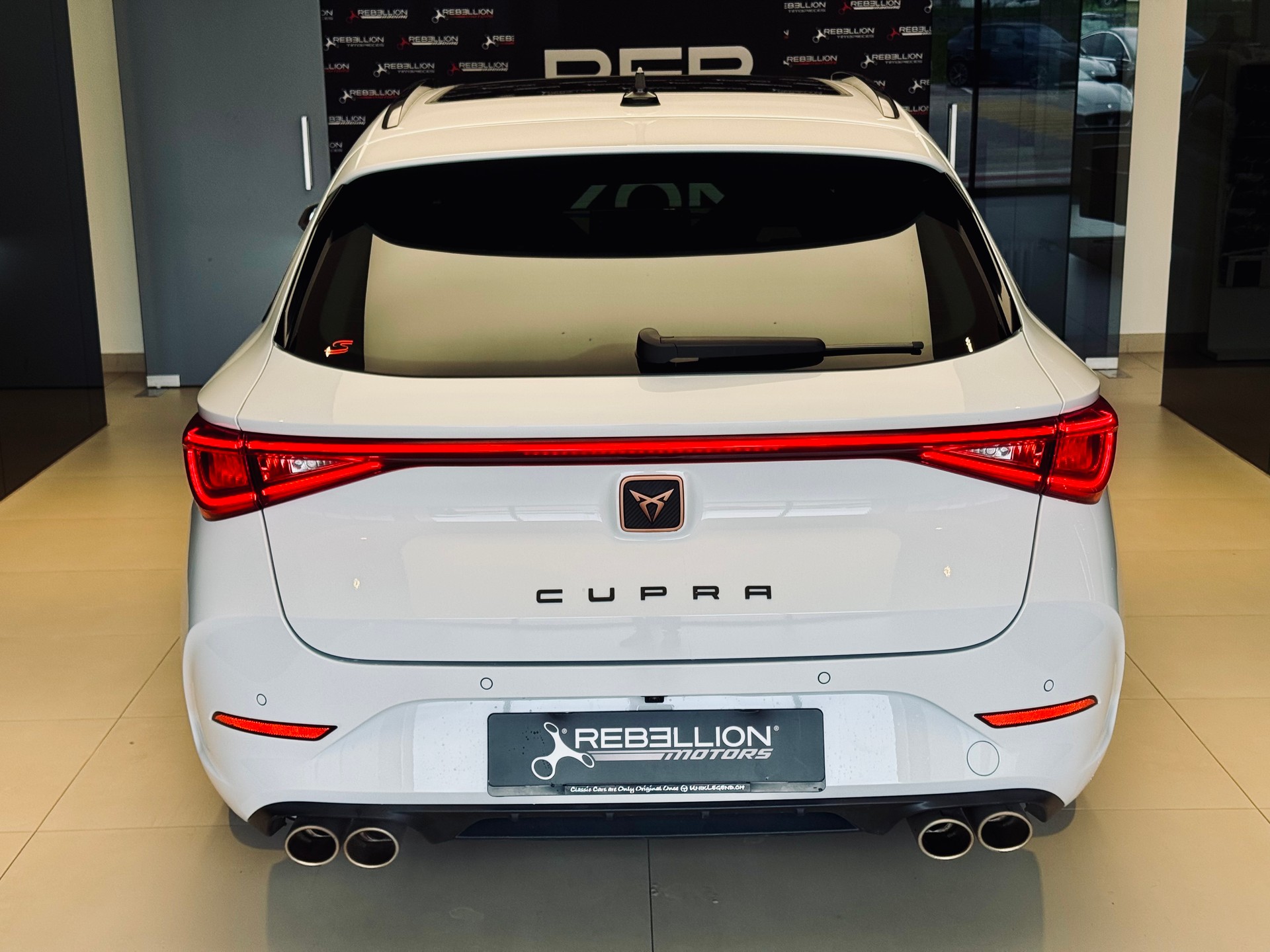 CUPRA LEON ST 2.0 TSI DSG-image-5