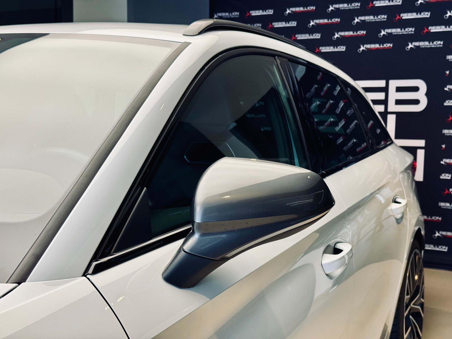 CUPRA LEON ST 2.0 TSI DSG-image-8