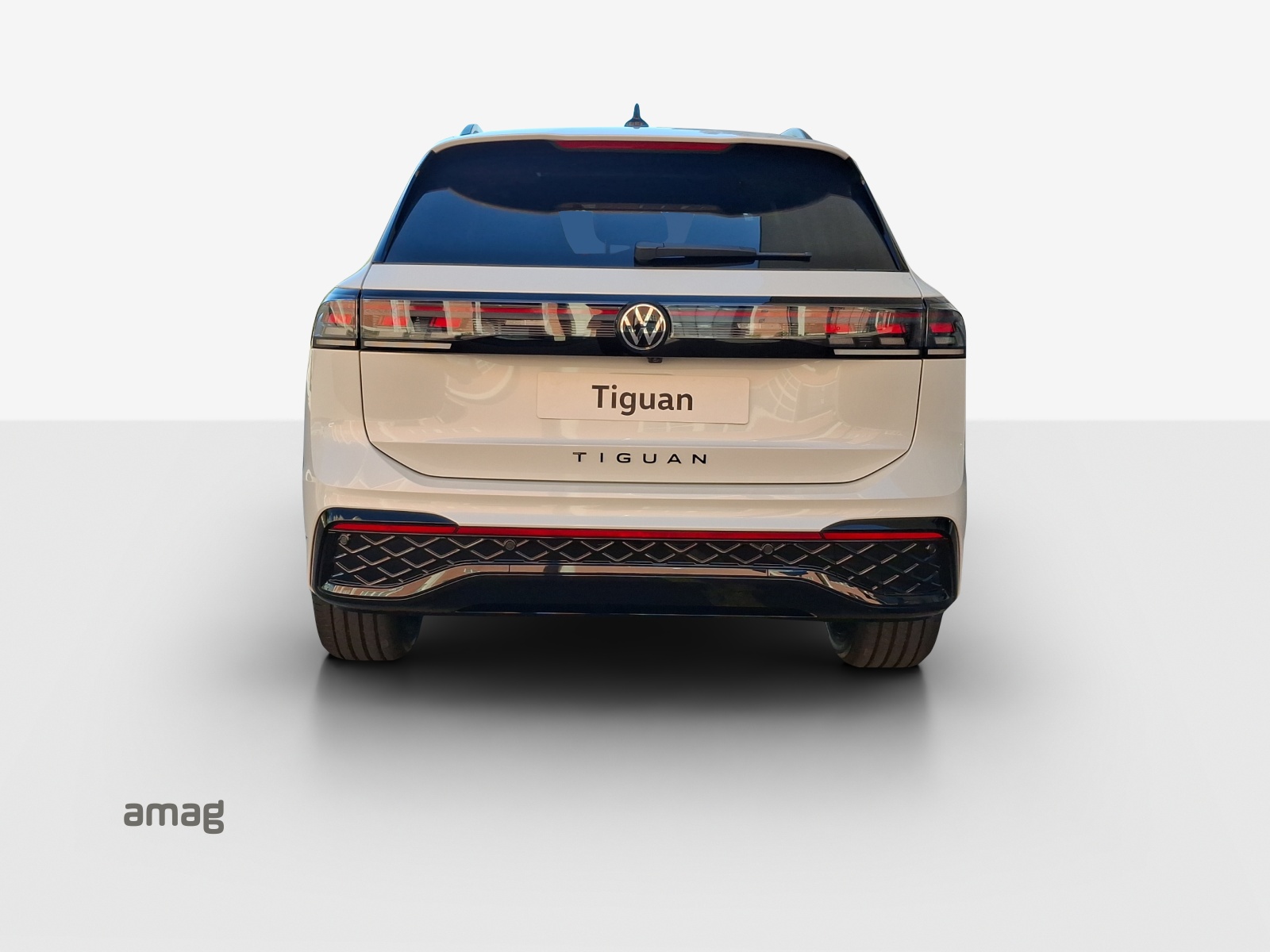 VW Tiguan 2.0 TSI DSG R-Line 4Motion-showroom-element-3