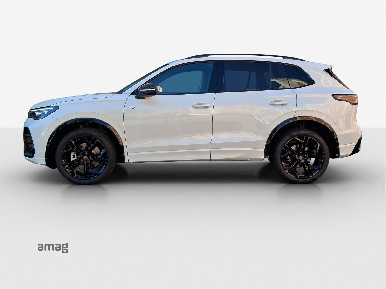 VW Tiguan 2.0 TSI DSG R-Line 4Motion-showroom-element-1