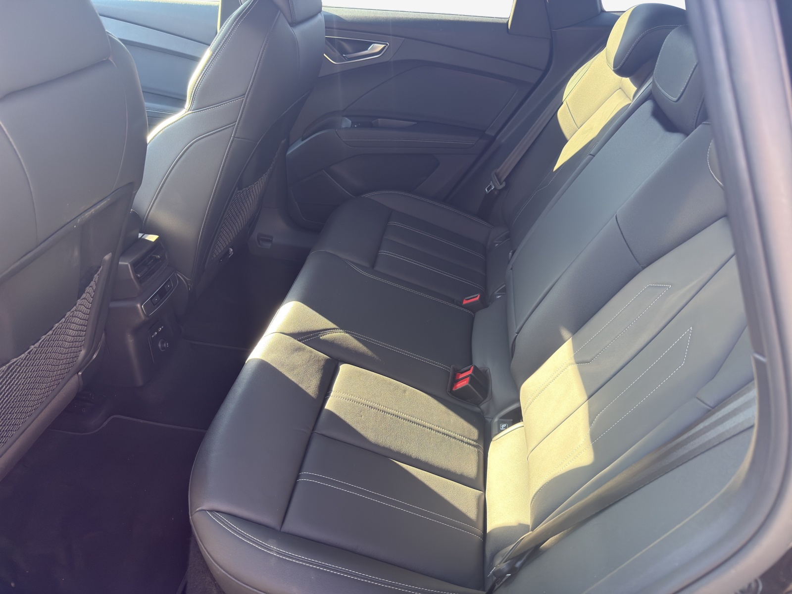 AUDI Q4 Sportback e-tron 50 quattro-image-12