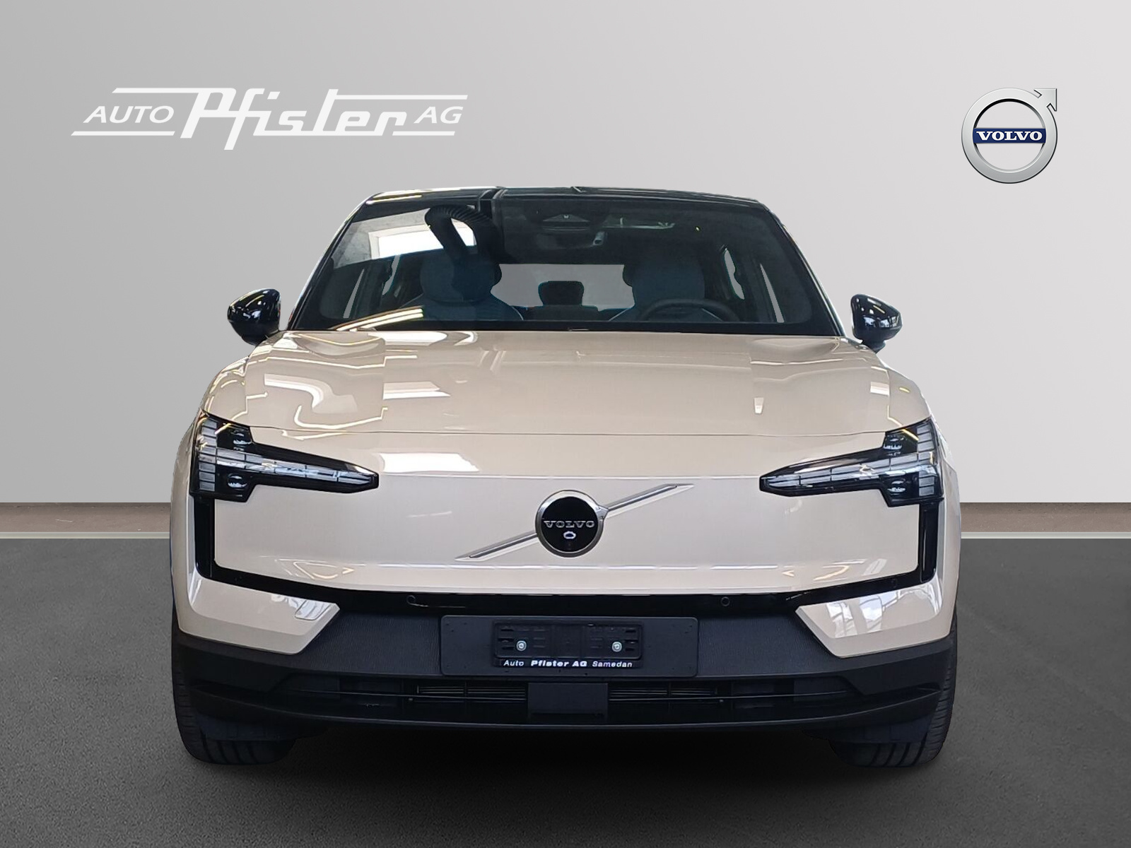 VOLVO EX30 E60 Twin Ultra Performance AWD-image-1